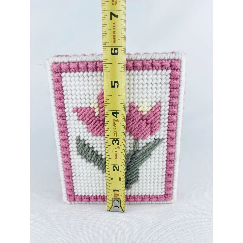 Vintage Knitted Stitched‎ Crochet Pink Floral Tissue Box Cover Handmade Tulip